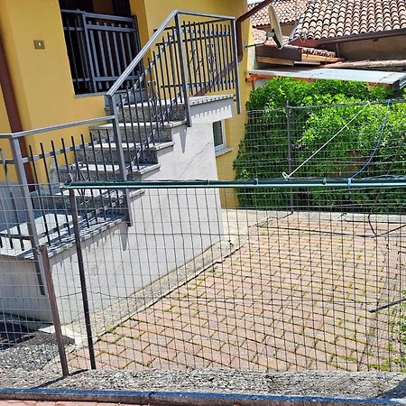 Mansardhouse Zona Bellagio Lägenhet Magreglio Exteriör bild