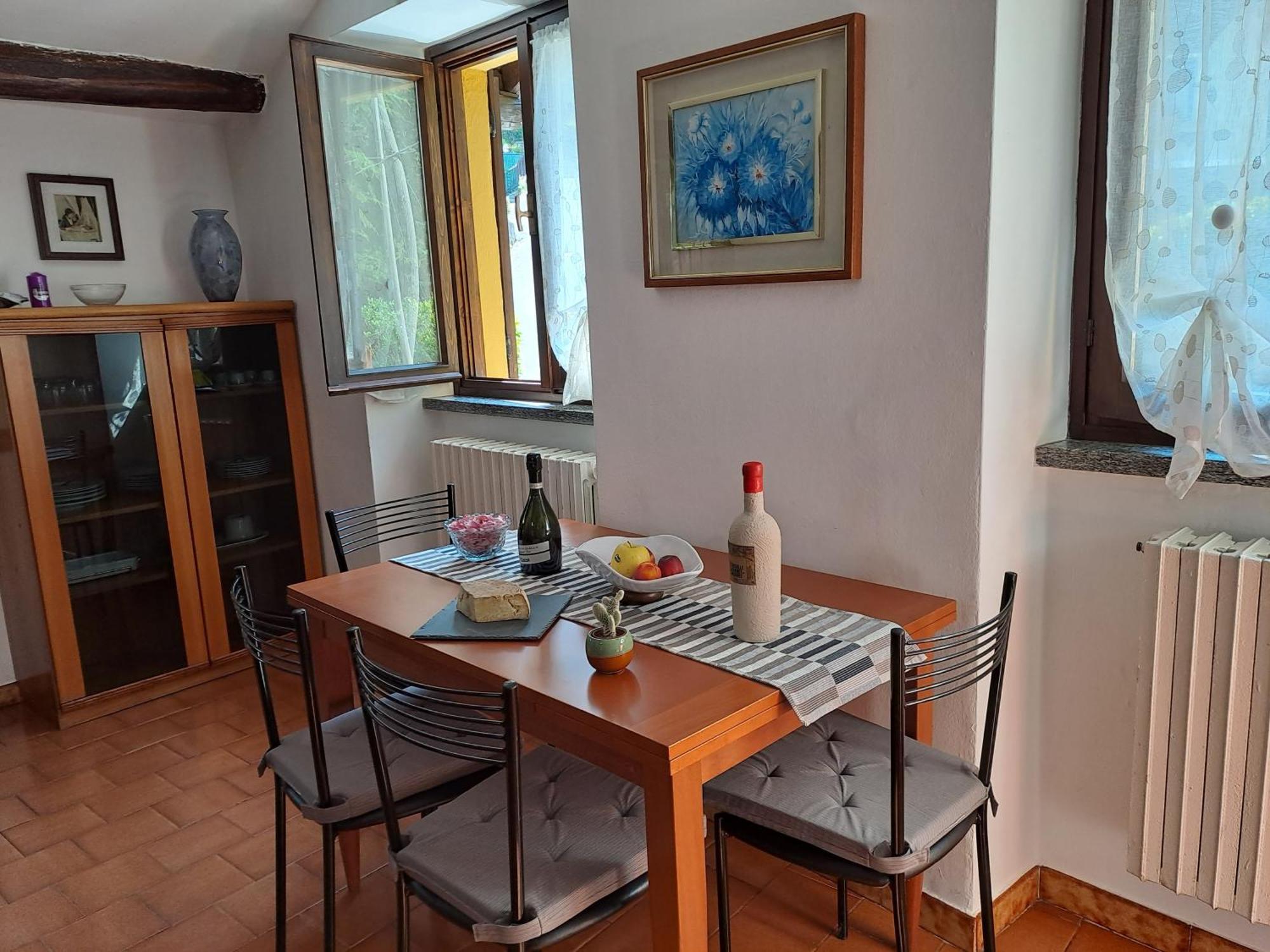 Mansardhouse Zona Bellagio Lägenhet Magreglio Exteriör bild
