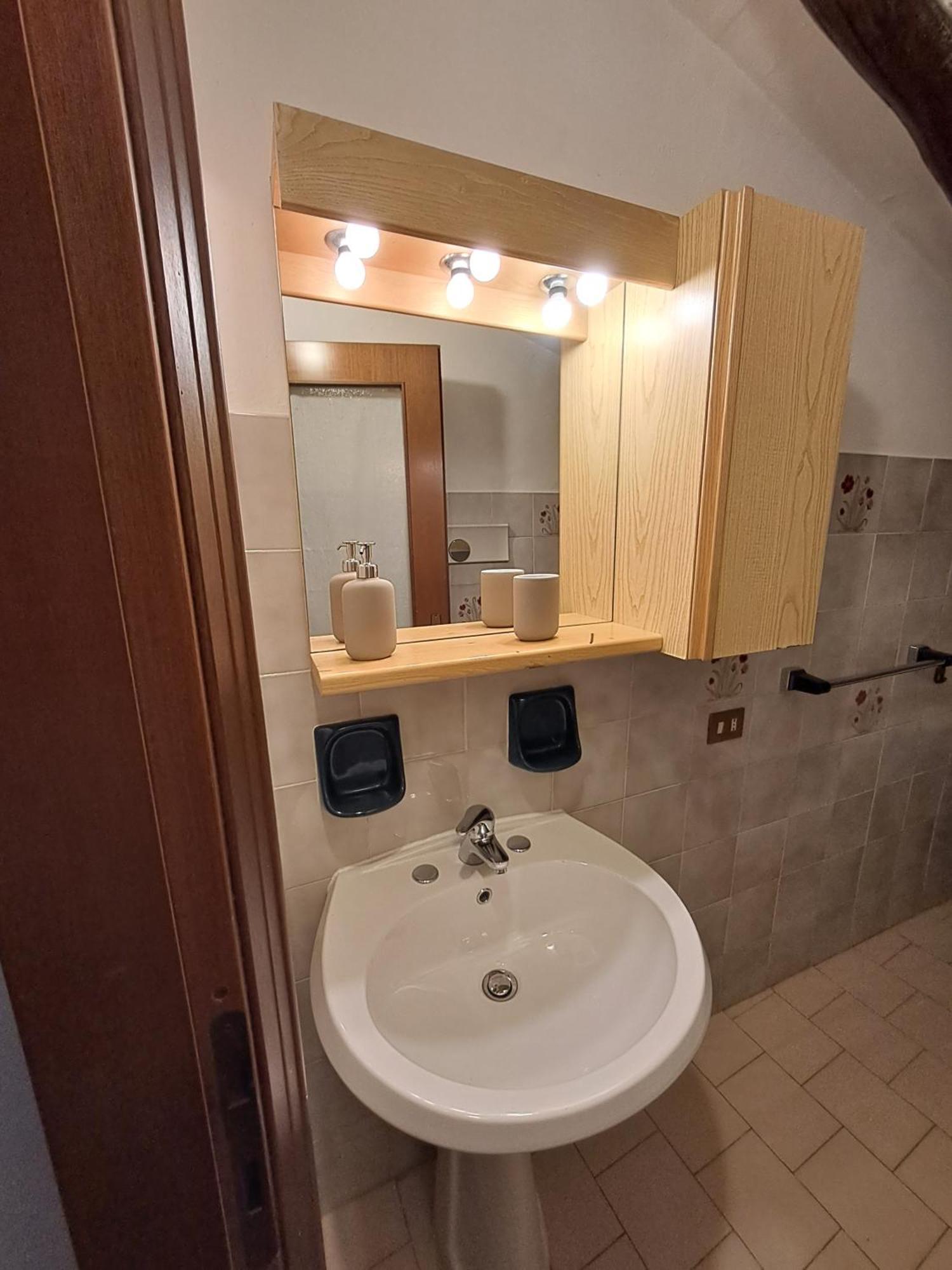 Mansardhouse Zona Bellagio Lägenhet Magreglio Exteriör bild