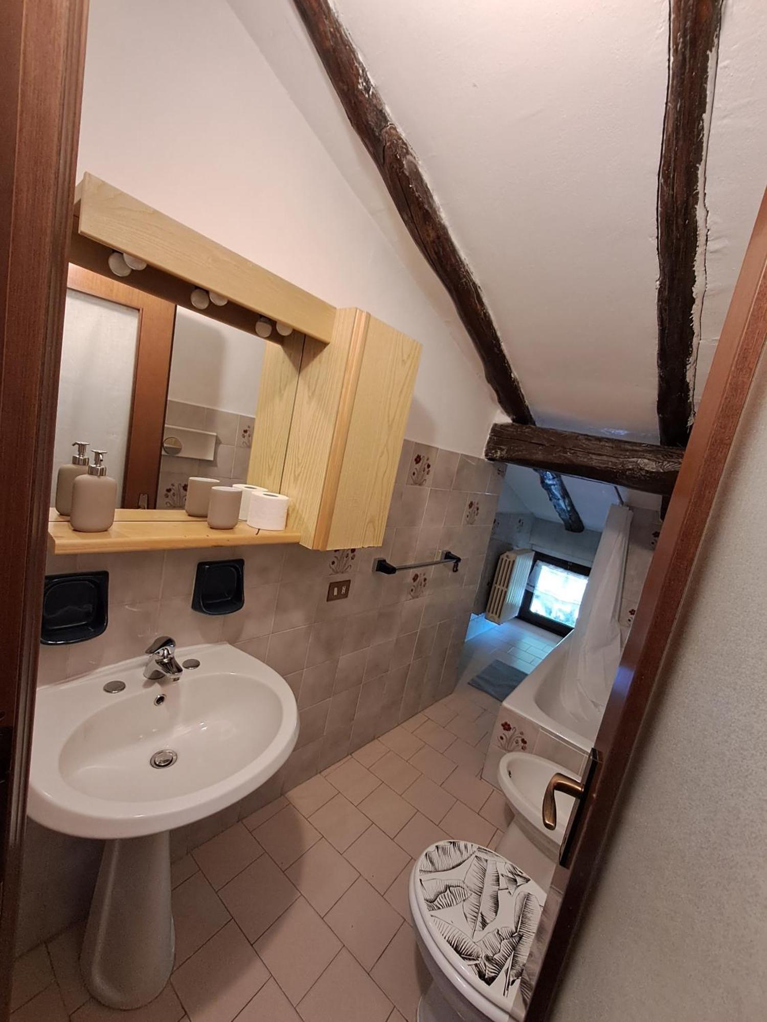 Mansardhouse Zona Bellagio Lägenhet Magreglio Exteriör bild