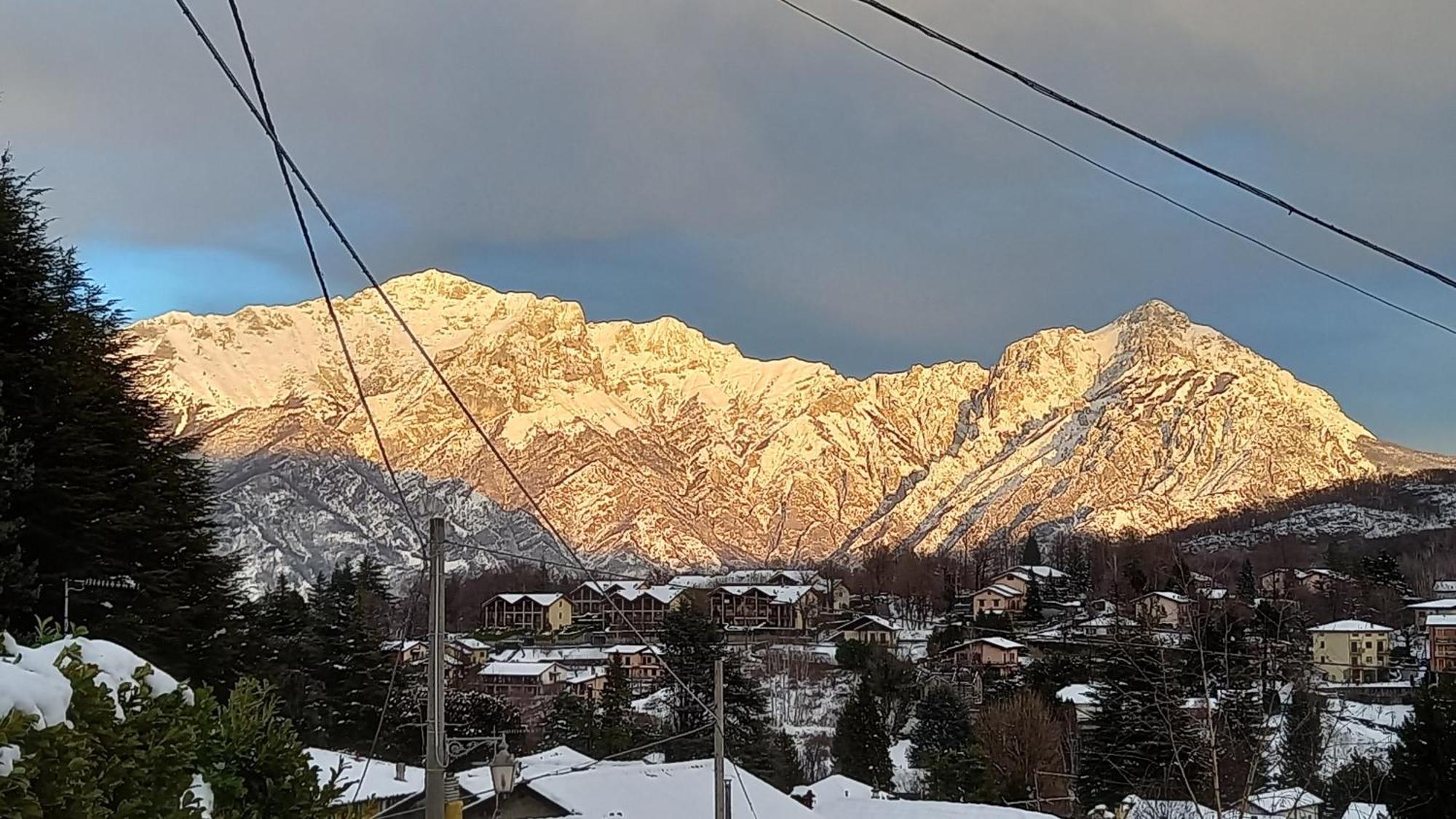 Mansardhouse Zona Bellagio Lägenhet Magreglio Exteriör bild