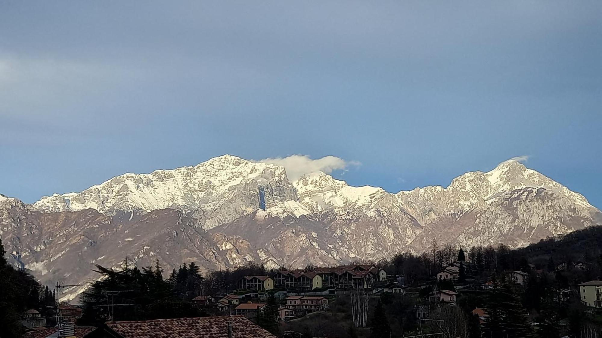 Mansardhouse Zona Bellagio Lägenhet Magreglio Exteriör bild